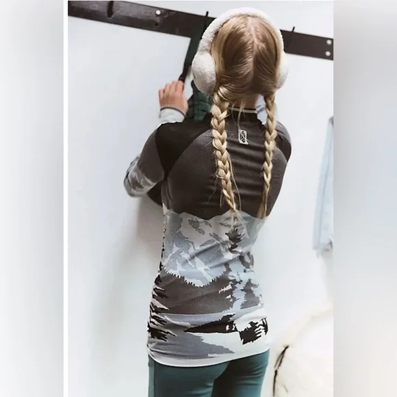 NWT FP Movement Verbier 1/2 Zip - Picture 3 of 9